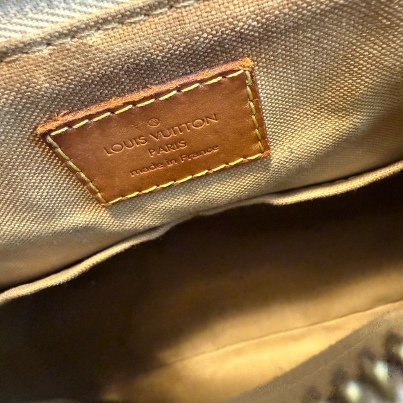 LOUIS VUITTON Damier Azur Siracusa - Picture 4 of 8